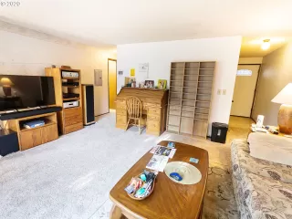 Photo #3: 20339424 Listing