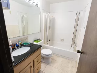 Photo #6: 20339424 Listing