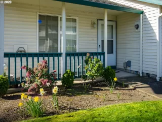 Photo #3: 20342795 Listing