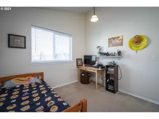 More Details about MLS # 20343179 : 7248 SE HENDERSON ST 7