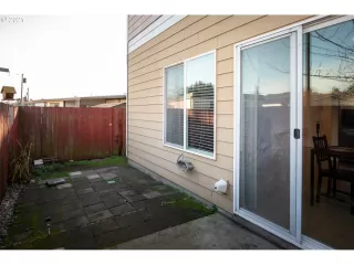Photo #5: 20343179 Listing 