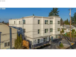 Photo #3: 20343562 Listing