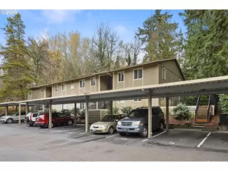 Photo #3: 20343596 Listing