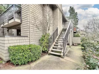 Photo #2: 20344178 Listing