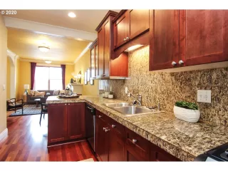 Photo #3: 20344327 Listing