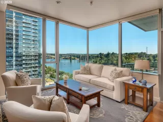 Photo #6: 20344815 Listing