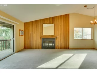 Photo #2: 20346353 Listing