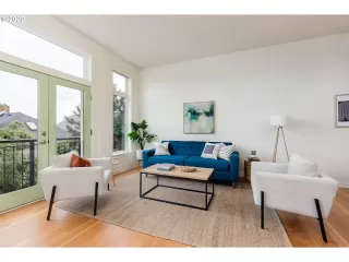 Photo #2: 20346543 Listing