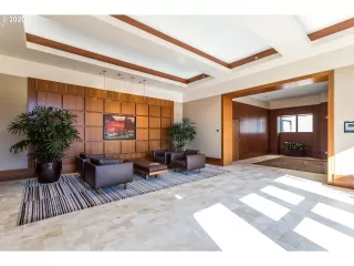 Photo #5: 20347328 Listing