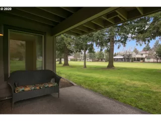 Photo #5: 20347461 Listing