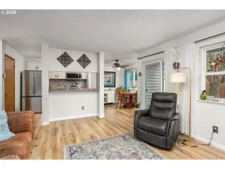 Photo #1: 203484607 Listing