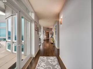 Photo #2: 20349251 Listing