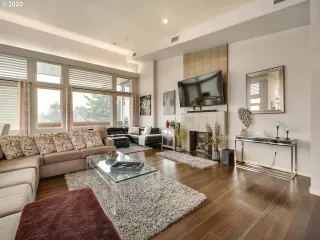 Photo #6: 20349251 Listing