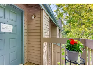 Photo #6: 20349700 Listing 