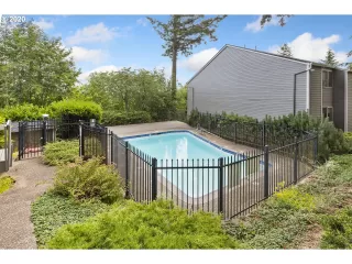 Photo #1: 20349710 Listing 