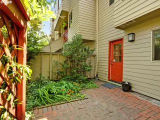 Photo #6: 20350670 Listing 