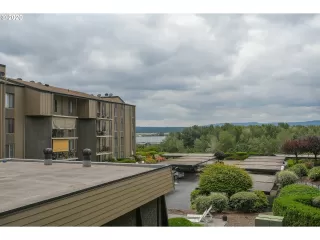 Photo #3: 20350834 Listing