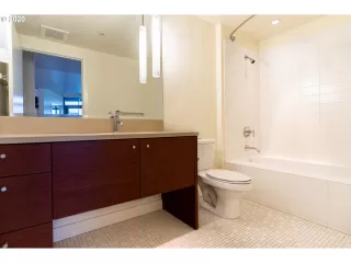 Photo #5: 20351094 Listing 