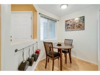 Photo #2: 20351218 Listing