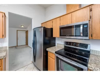 Photo #3: 20351220 Listing 