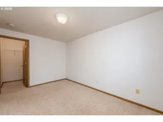 Photo #5: 20351220 Listing 