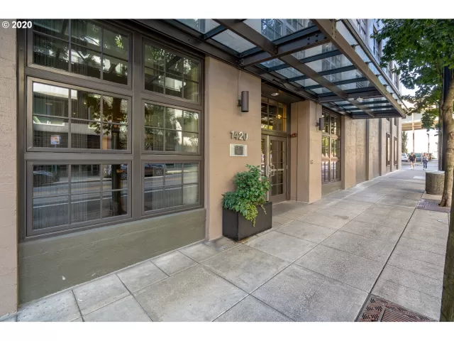 MLS: 20351361 Condo For Sale