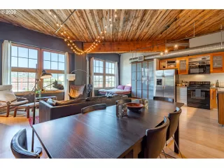 Photo #4: 20351361 Listing 