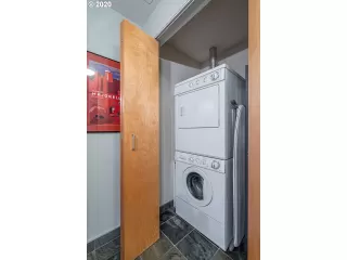 Photo #5: 20351361 Listing 