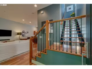 Photo #1: 20352066 Listing