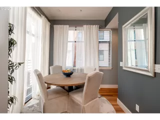 Photo #3: 20352066 Listing