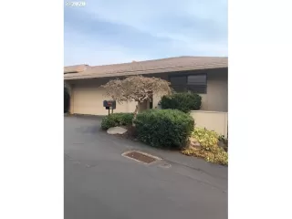 Photo #2: 20352163 Listing 