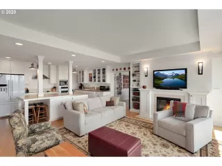 Photo #4: 20352278 Listing 