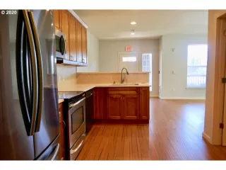 Photo #5: 20352700 Listing 