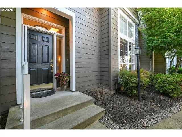 MLS: 20352942 Condo For Sale