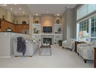 Photo #2: 20352942 Listing 