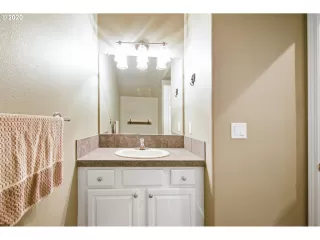 Photo #1: 20353868 Listing