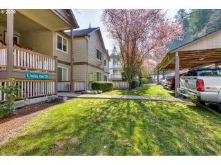 Photo #1: 20354279 Listing