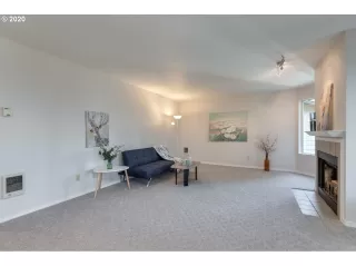 Photo #3: 20354279 Listing