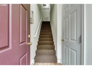 Photo #1: 20354923 Listing