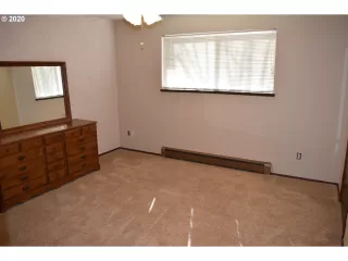 Photo #4: 20354969 Listing