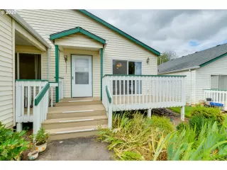 Photo #1: 20355403 Listing