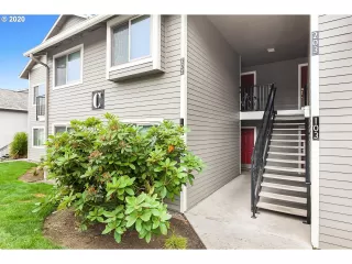 Photo #2: 20355724 Listing