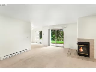 Photo #3: 20355724 Listing