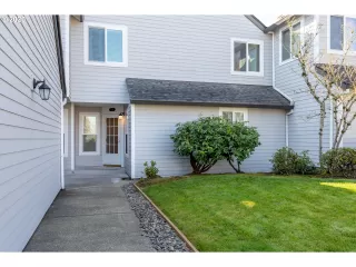 Photo #3: 20356056 Listing