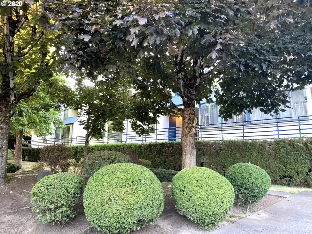 MLS: 20357113 Condo For Sale