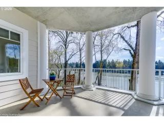 Photo #2: 20357423 Listing