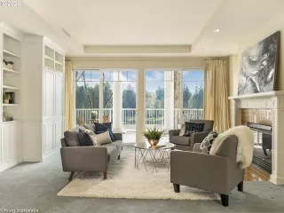 Photo #5: 20357423 Listing