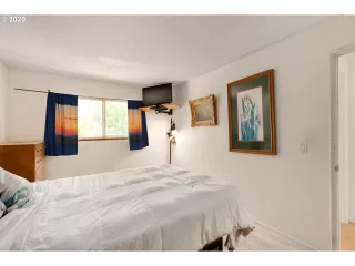 Photo #1: 20358032 Listing