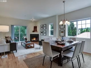 Photo #2: 20359028 Listing