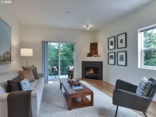 Photo #3: 20359028 Listing